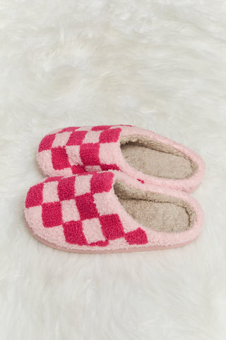 Melody Checkered Print Plush Slide Slippers - Earth Angel Lifestyle