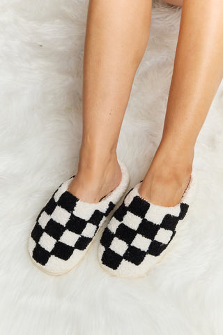 Melody Checkered Print Plush Slide Slippers - Earth Angel Lifestyle